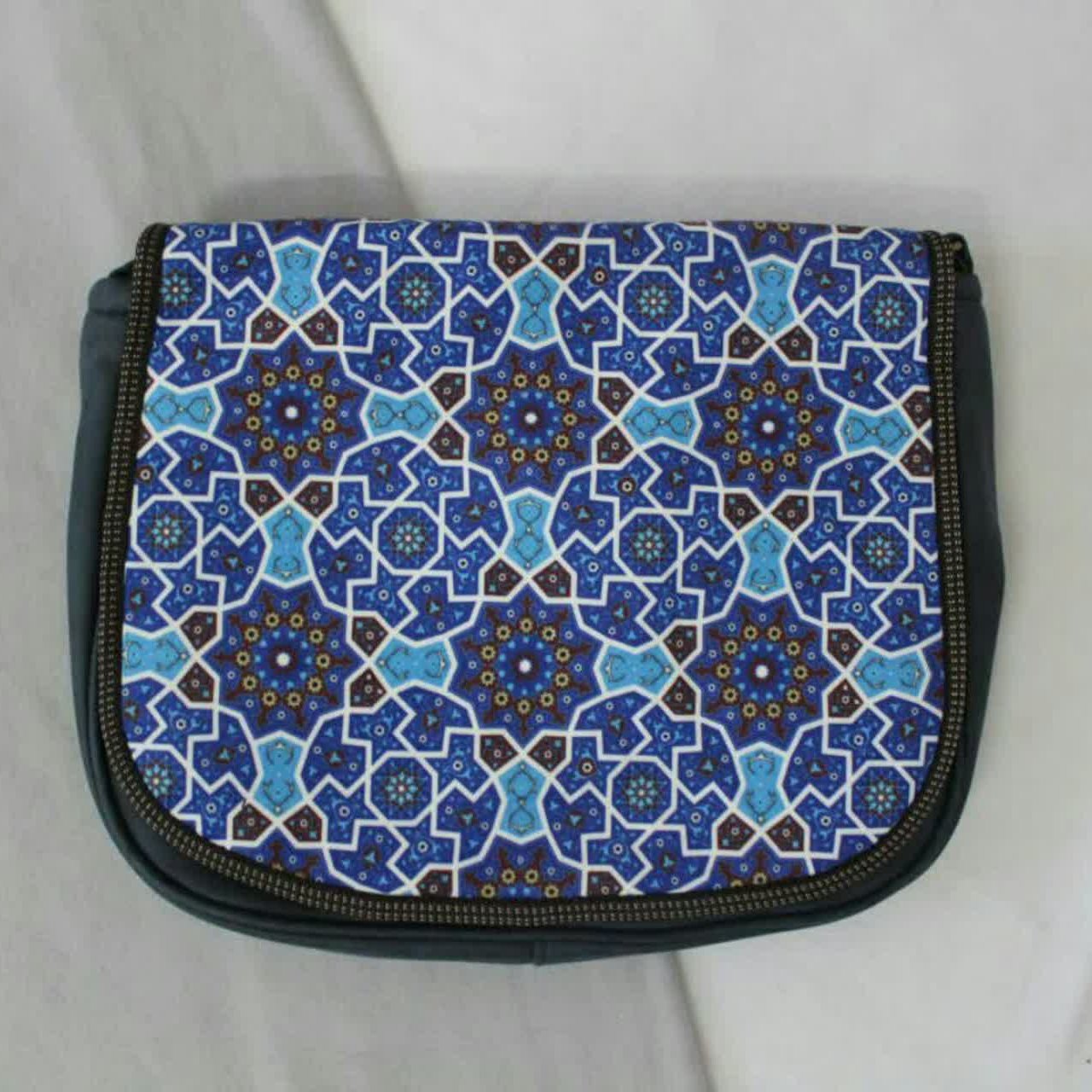 کیف دوشی یکتا آبی