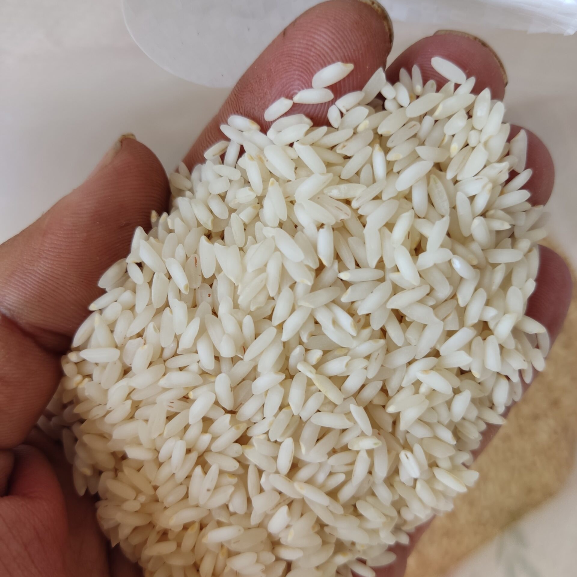 برنج عنبر بو معطر