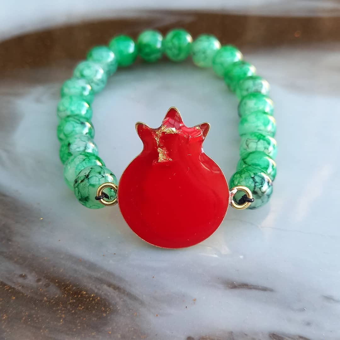 دستبند رزینی یلدا