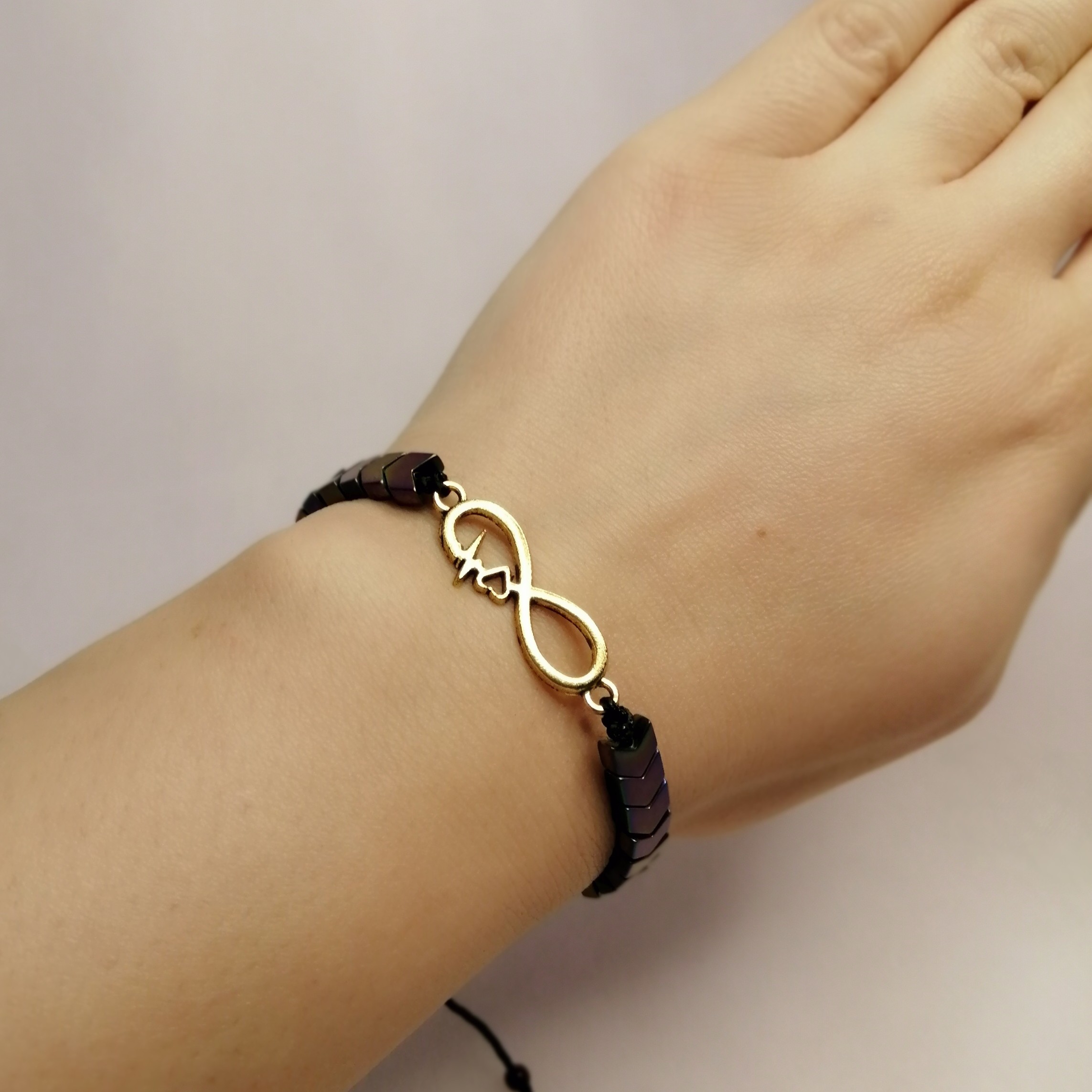 دستبند حدید پلاک فلزی طرح بی نهایت