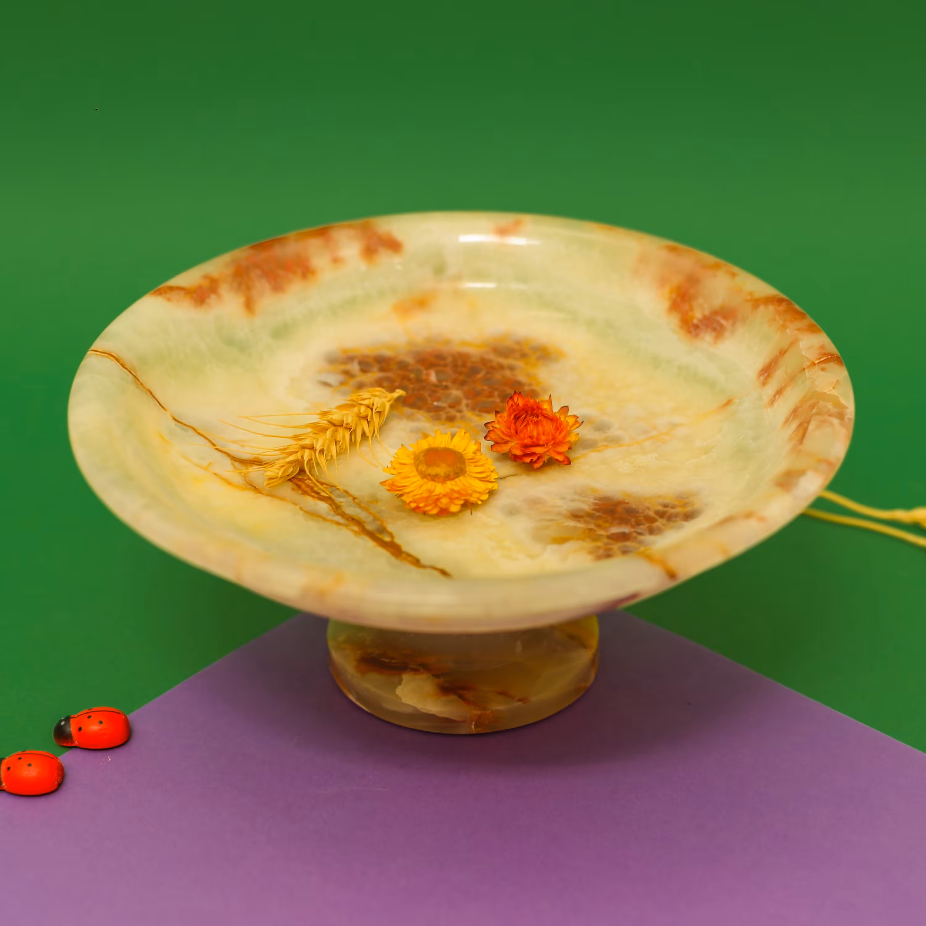 ظرف سنگی مدل پایه دار ،میوه خوری سنگی،شیرینی خوری سنگی،سنگ طبیعی مرمر سبز،کد 0122