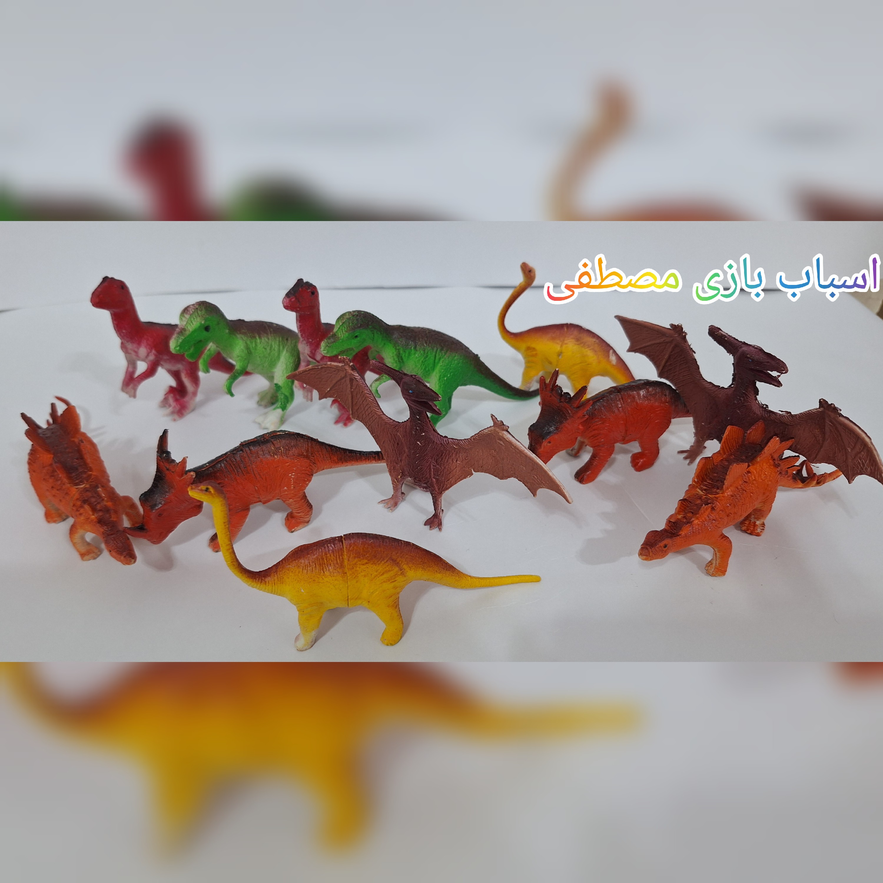 دایناسور  گوشتی توپر  پک 12 تایی جنس خارجی سایز  حدود 10 سانتی