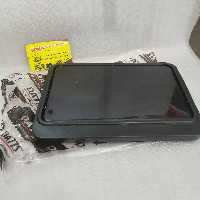 قاب پلاک دودی 2تیکه داتیس  به صورت کتابی باز و بسته می شود