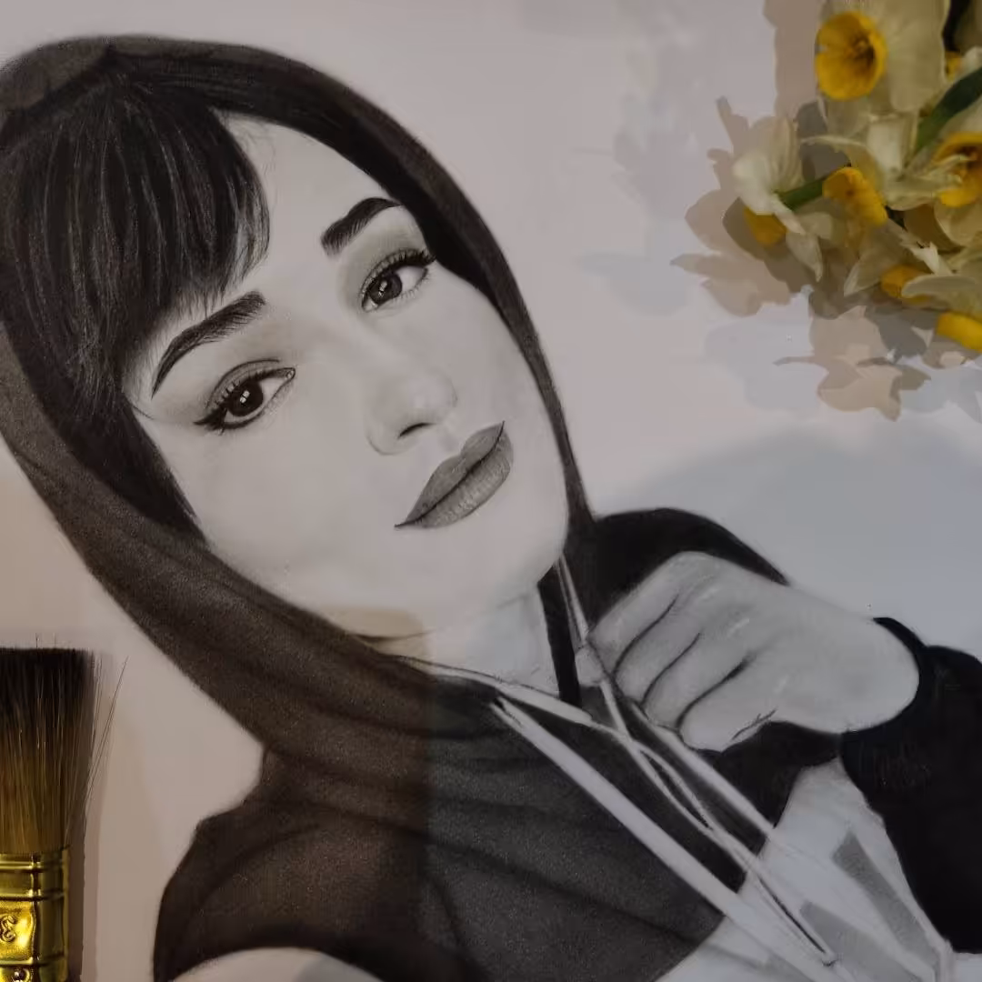 طراحی چهره سیاه قلم