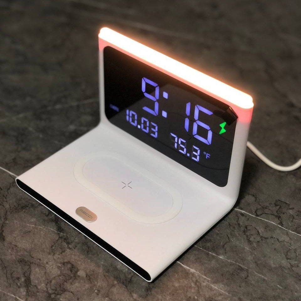 ساعت دیجیتال و شارژ وایرلس رسید