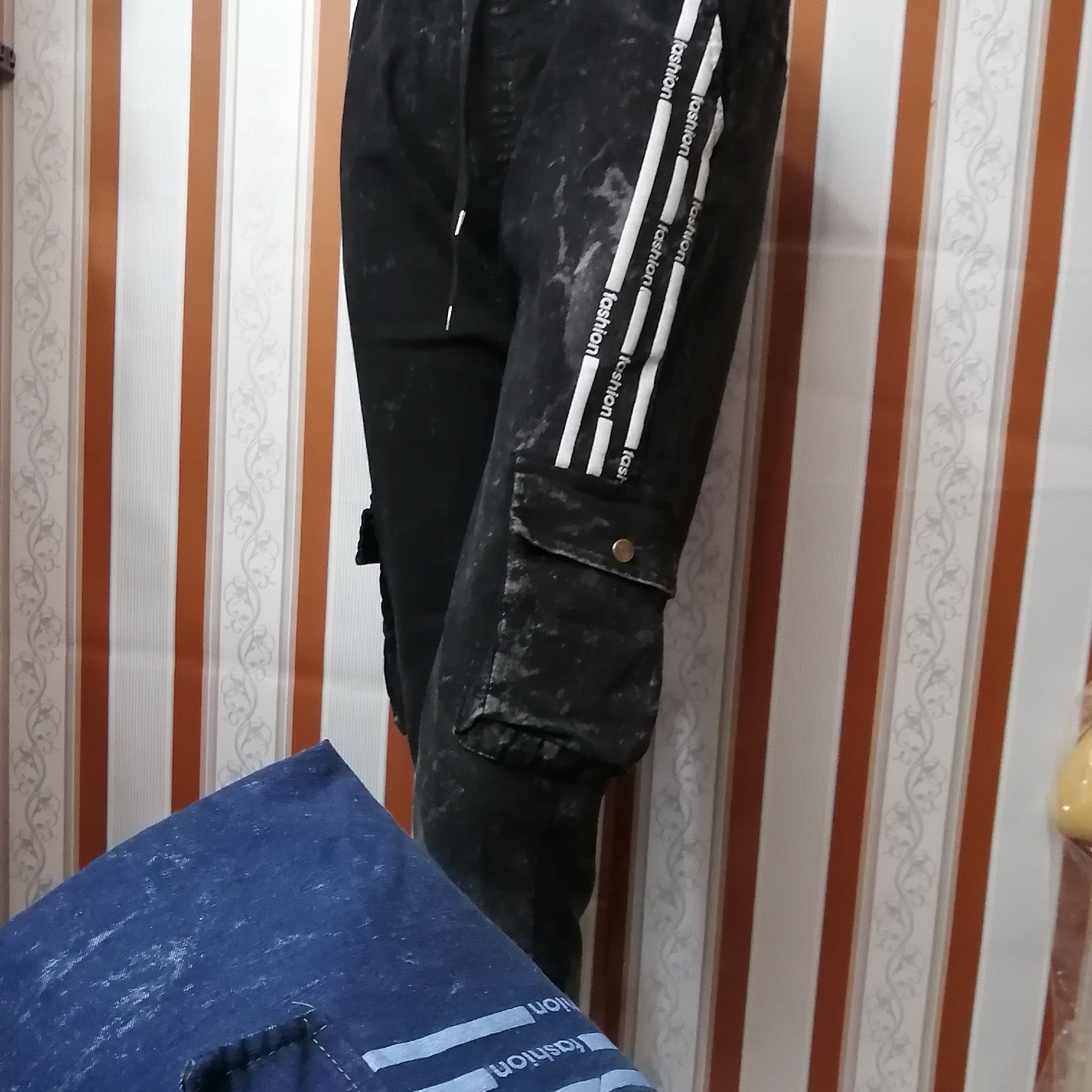 شلوار اسلش مردانه طرح لی سنگشور شده رنگبندی متفاوت سایز لار و ایکس لارج و دو ایکس لارج