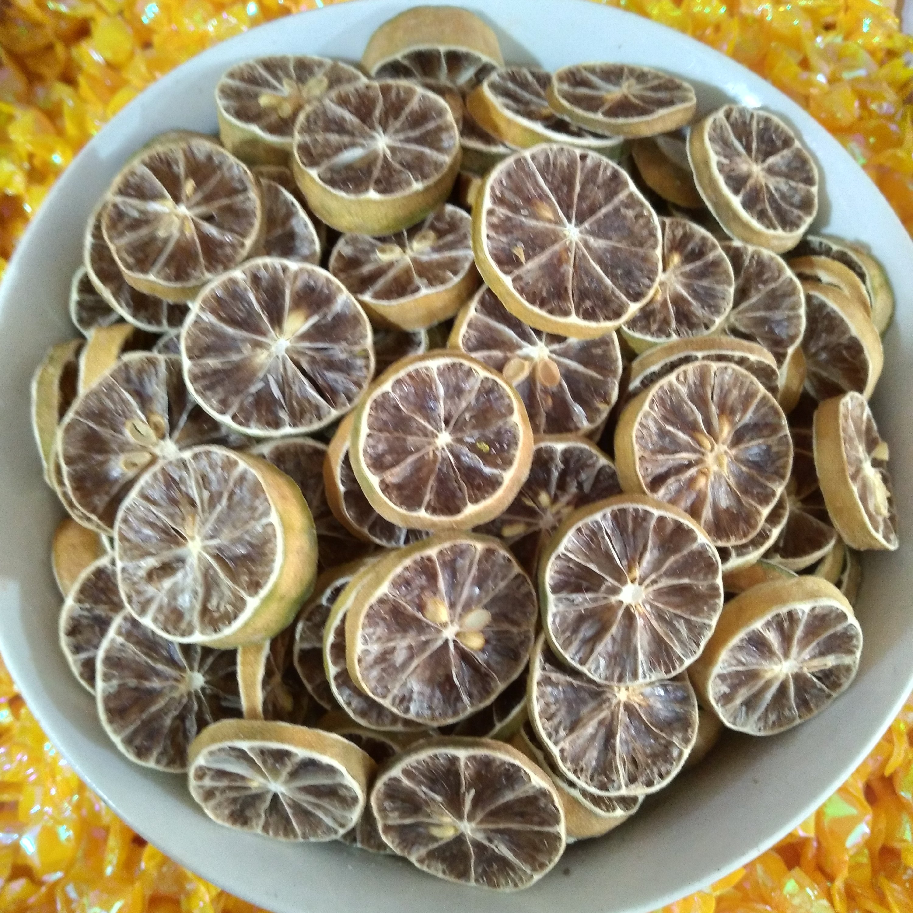 اسلایس لیمو خوشعطر تازه (یک کیلو) لیمو امانی 