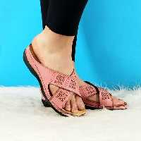 دمپایی زنانه و دخترانه مدل بندی صورتی