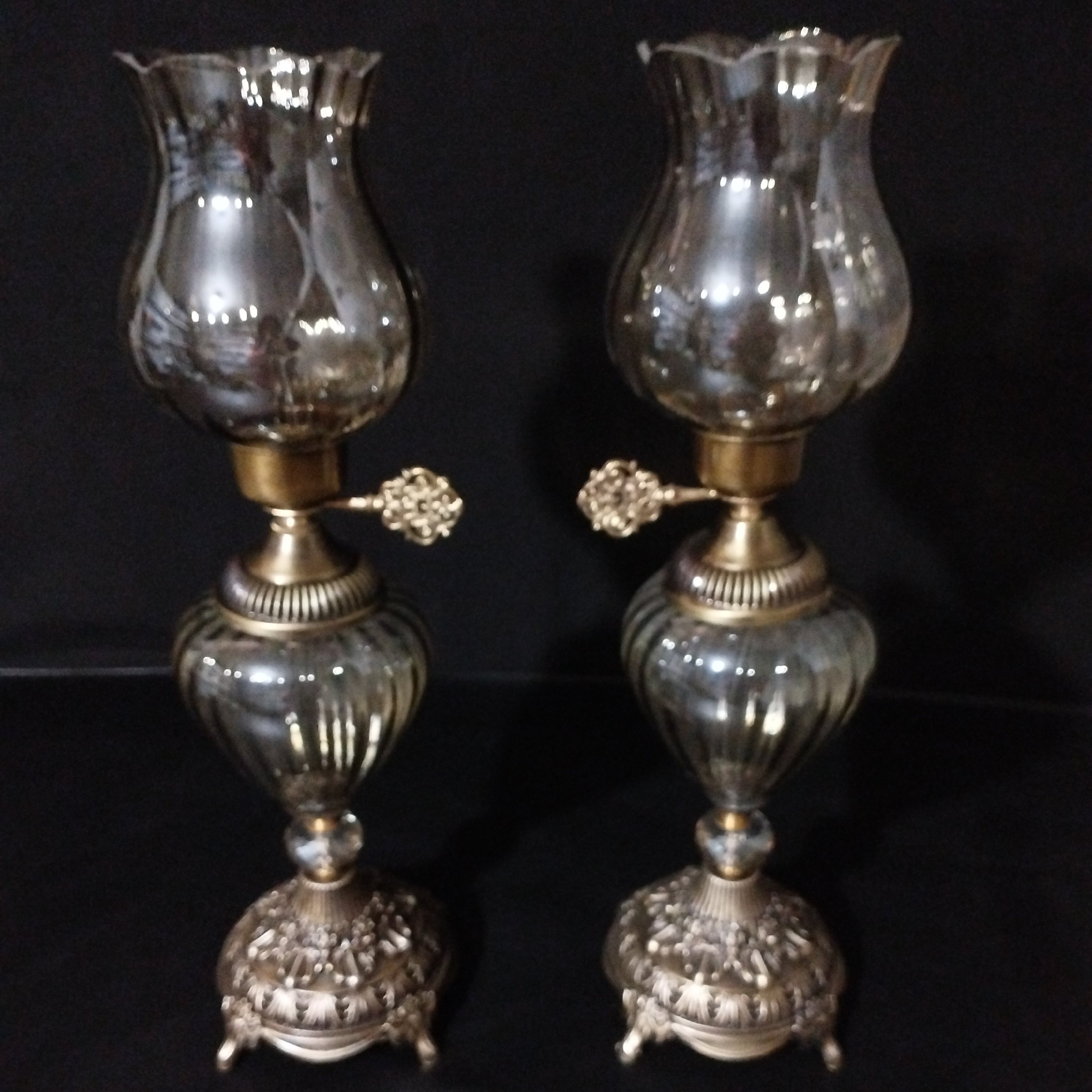 شمعدان پایه گلبرگ