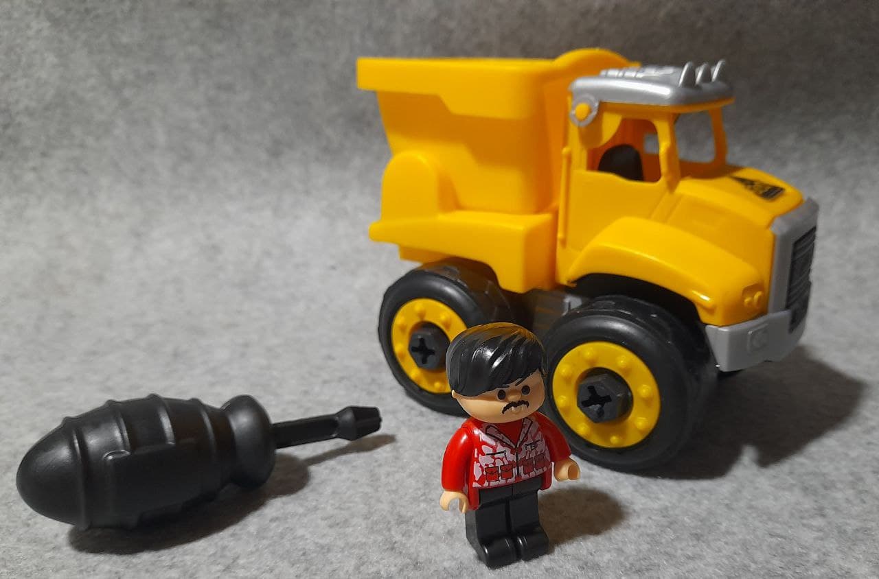 ساختنی تکتاز کامیون توری