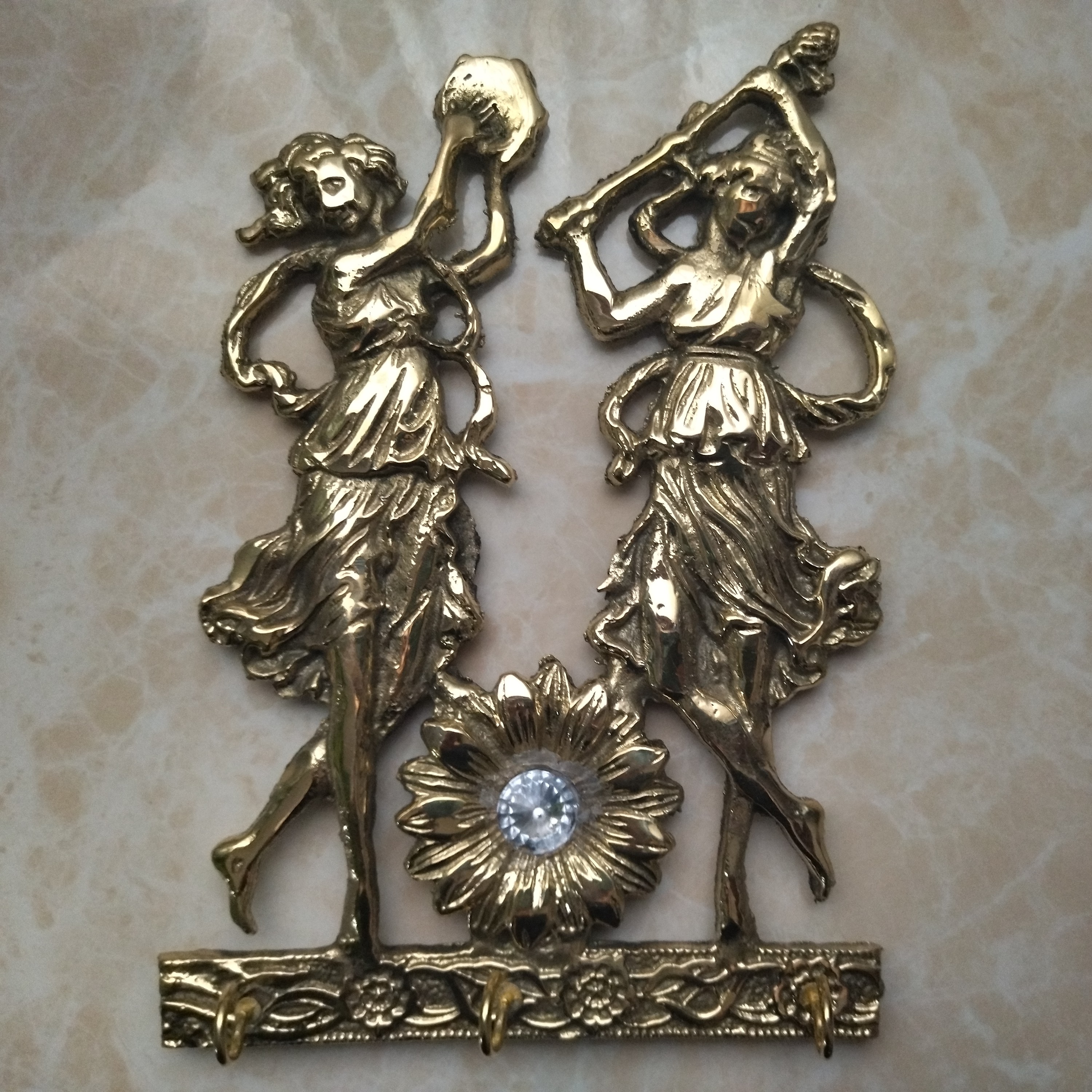 جاکلیدی زن رقصنده برنز