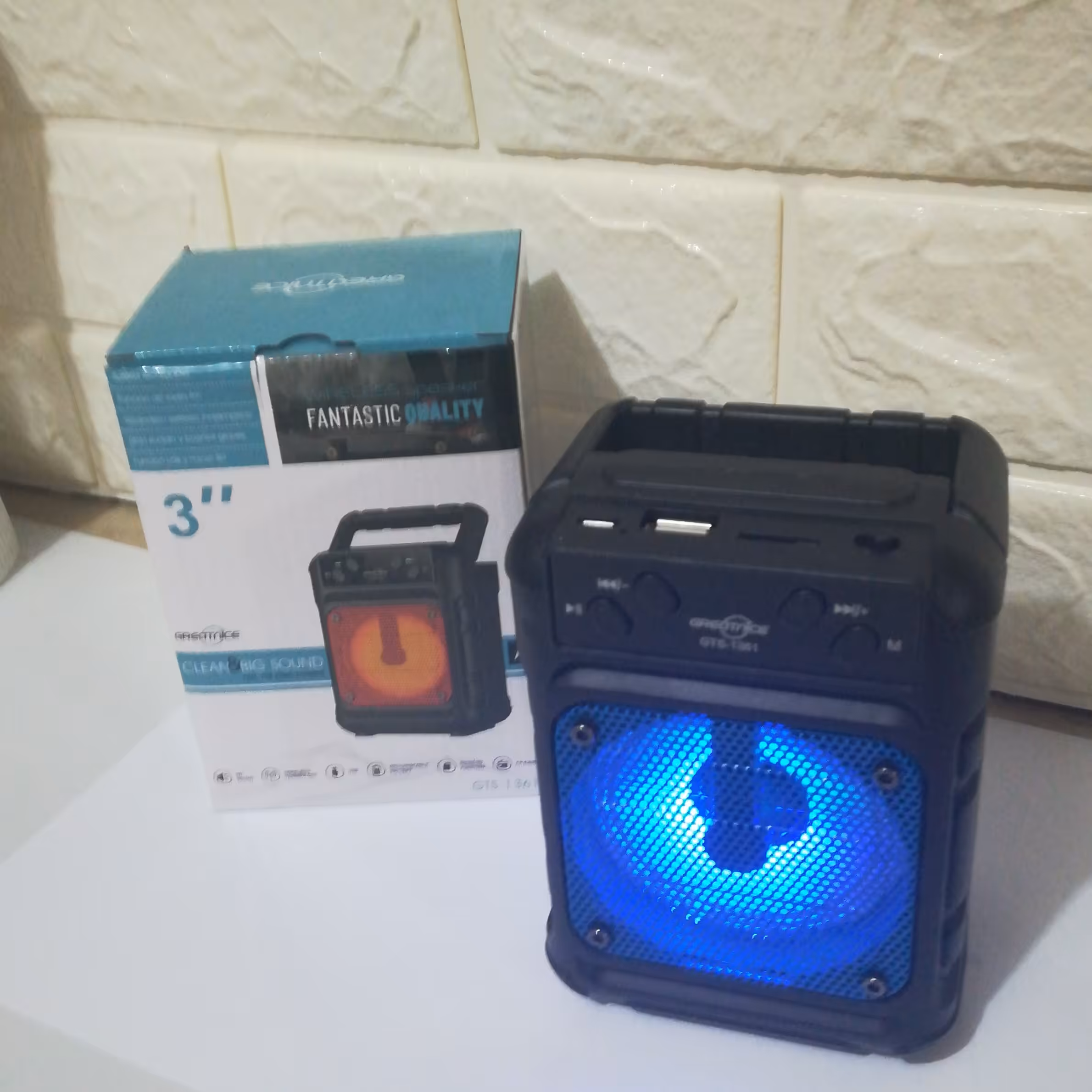 اسپیکر  شارژی3اینج. 