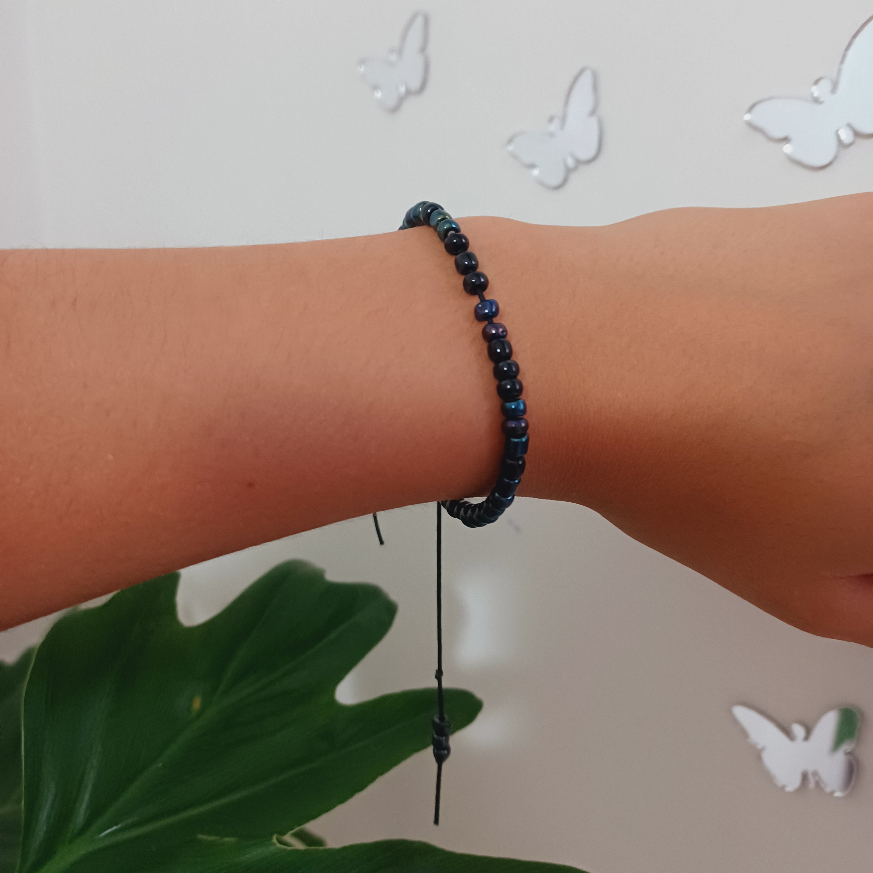 دستبند کشویی با متن و رنگ و مروارید دلخواه شما 