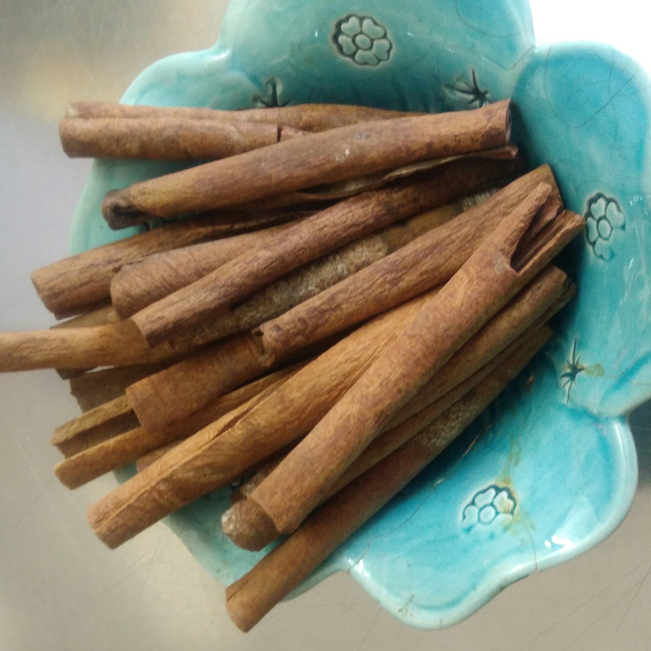 دارچین عطر دار لوله ایی