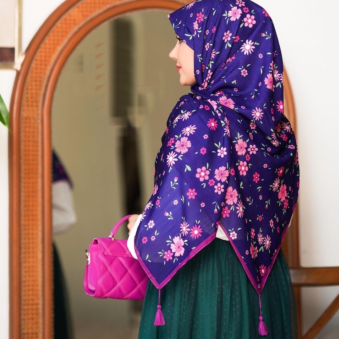 روسری گل ریز سوپرنخ (کد104)