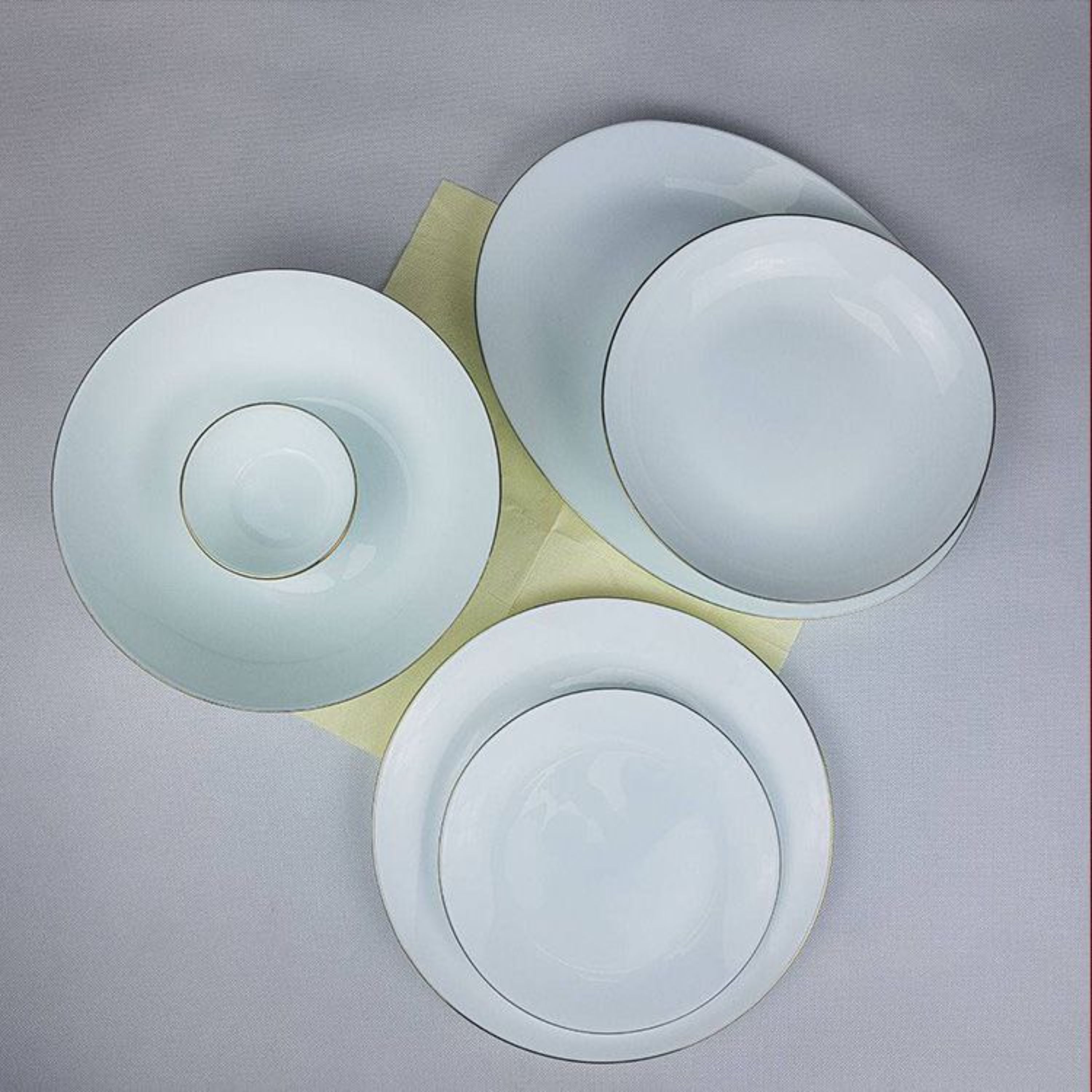 سرویس آرکوپال 26 پارچه گرد خط طلا برند Dino