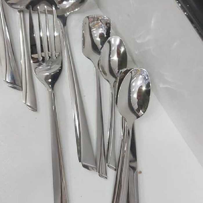 سرویس قاشق و چنگال یونیک اصل درجه یک بدون جعبه 