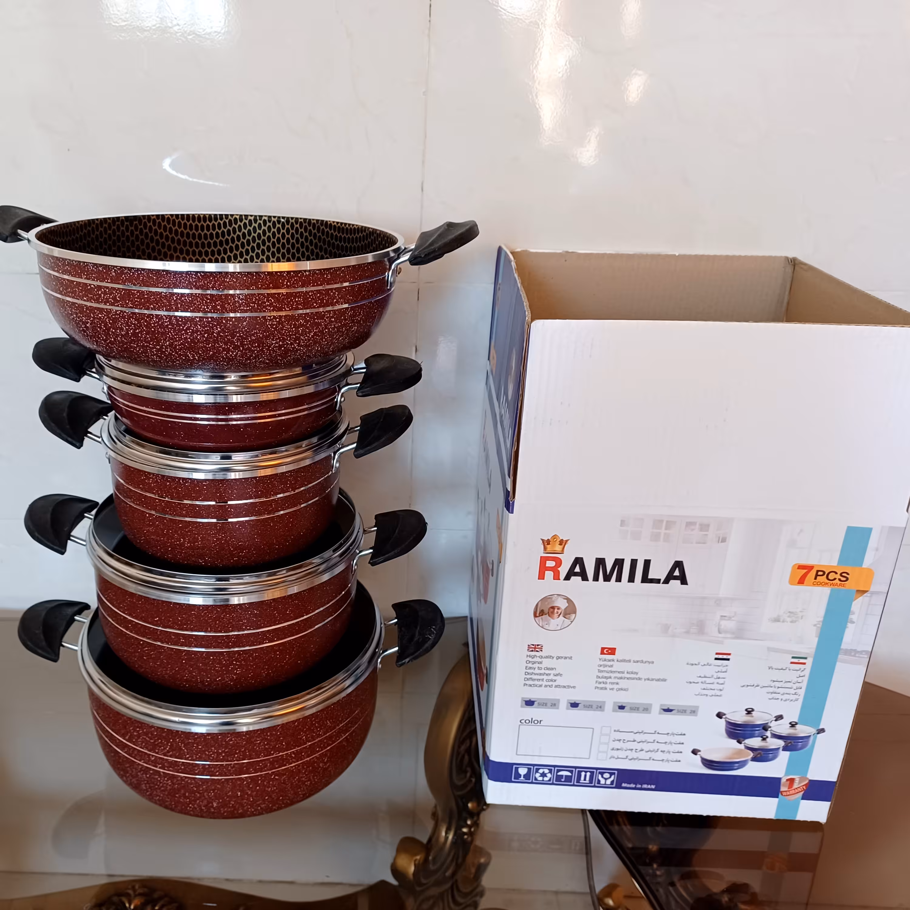 سرویس قابلمه 8 پارچه زنبوری - تولیدی قابلمه  8 پارچه زنبوری رامیلا -ساخت شرکت تولیدی قابلمه رامیلا  تولیدی ظروف نچسب  