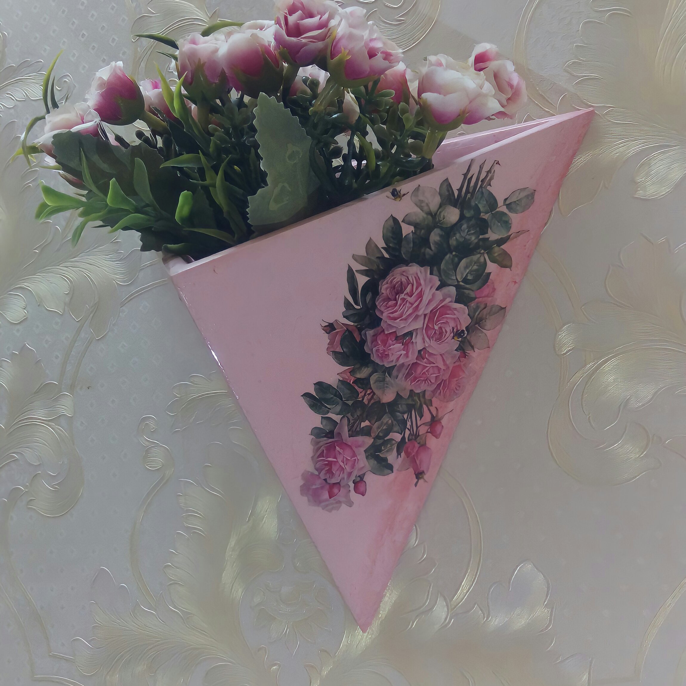 گلدان دیواری سنگی طرح دکور