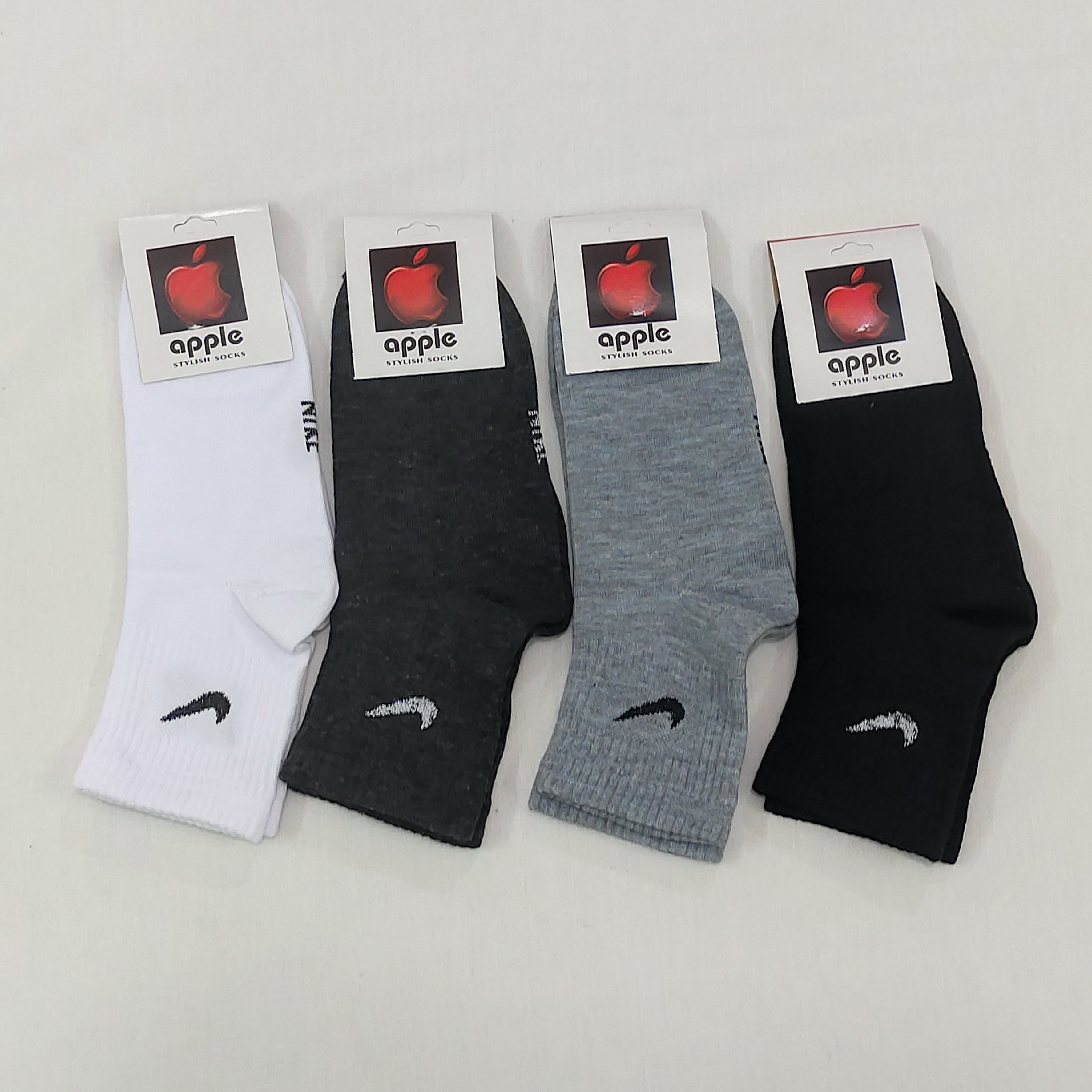 4جفت جوراب نخی فری سایز(اسپرت کیفیت عالی) در رنگ بندی متنوع 