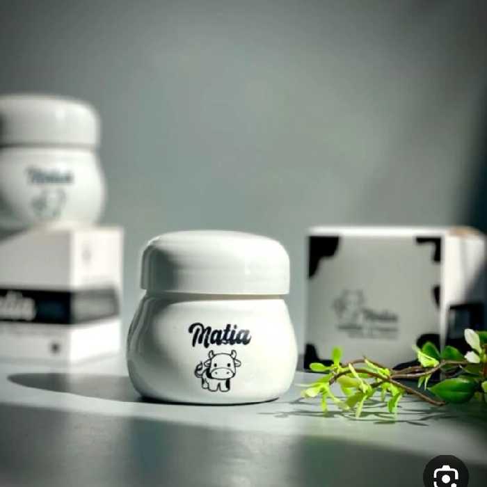 آبرسان قوی شیر گاو رفع تیرگی لک و آکنه پوست روشن کننده ضد جوش و التهابات پوستی ضد چروک