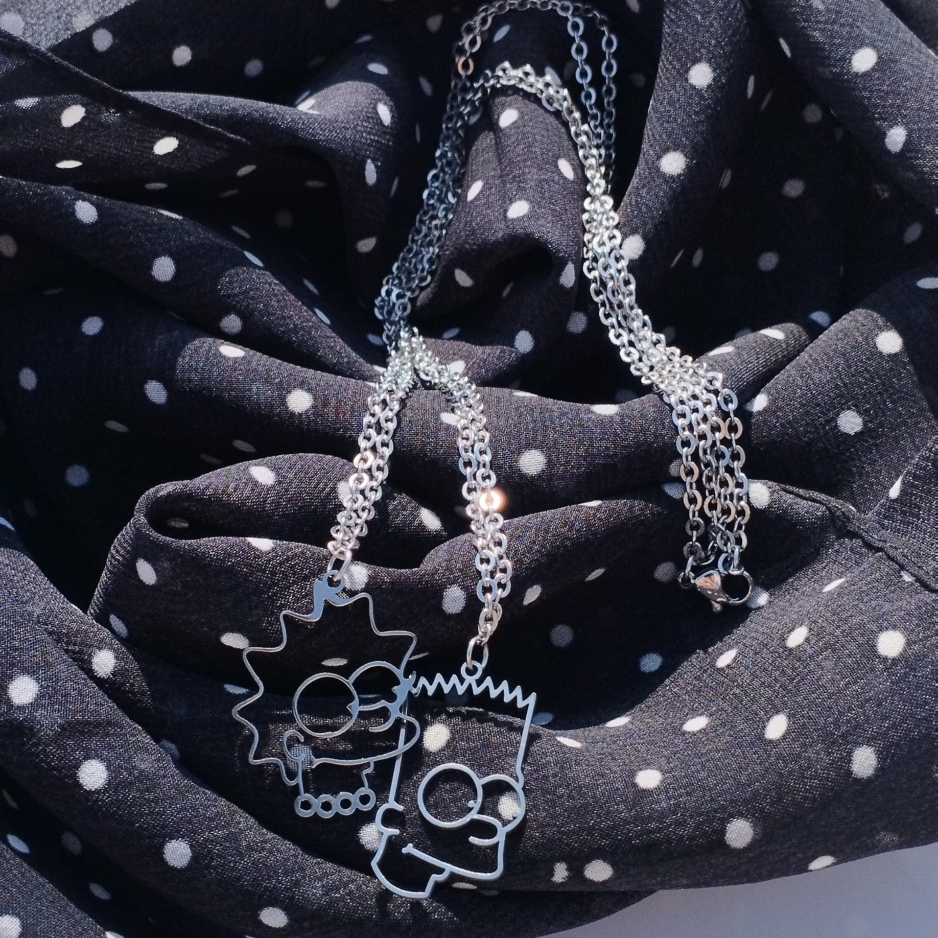 گردنبند ست  نقره ای  شخصیت های سریال سیمپسون ها ضد حساسیت  