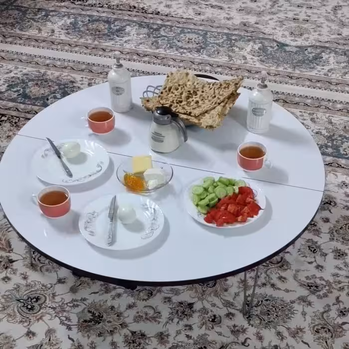 میز صبحانه ژاپنی میز گرد  و  میز تحریر تاشو با ارتفاع 30 و25 سانت  و قطر 84 سانت کاربری دو کاره