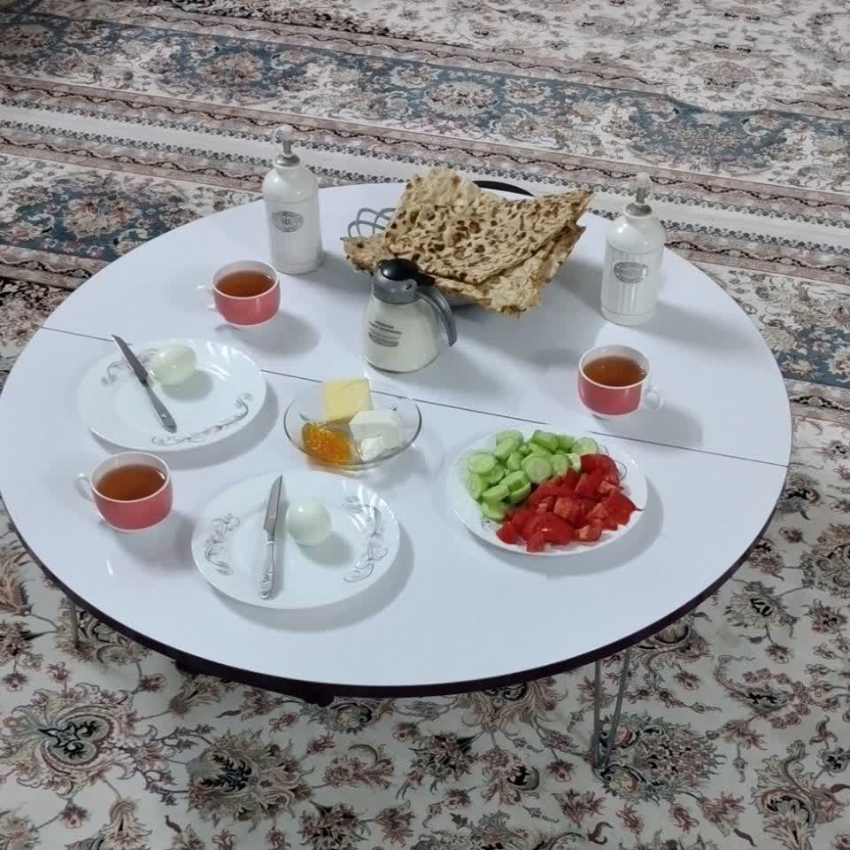 میز صبحانه ژاپنی میز گرد و میز تحریر تاشو با ارتفاع 30 و25 سانت و قطر 84 سانت کاربری دو کاره