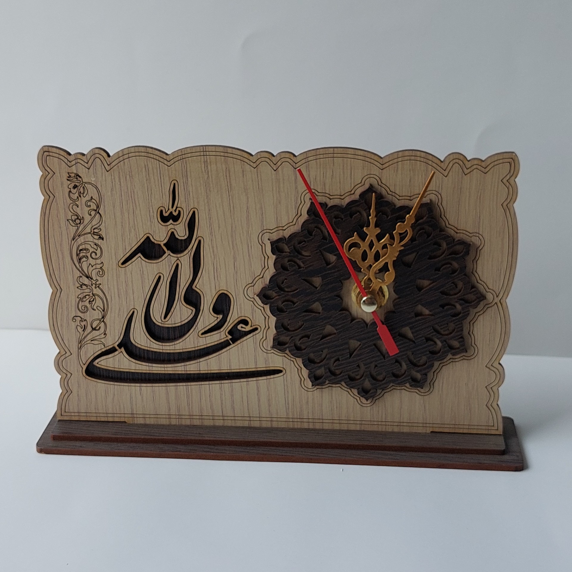 ساعت رومیزی مذهبی علی ولی الله ابعاد 12 در 19 سانتی متر