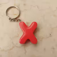 جا کلیدی رزینی حروف لاتین صورتی رنگ  به ابعاد سه سانتی متر و ضخامت یک سانتیمتر