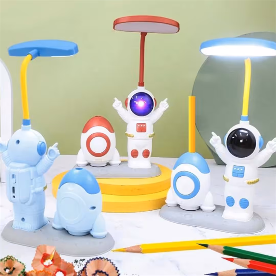 چراغ مطالعه و چراغ خواب چند کاره طرح فضانورد و موشک