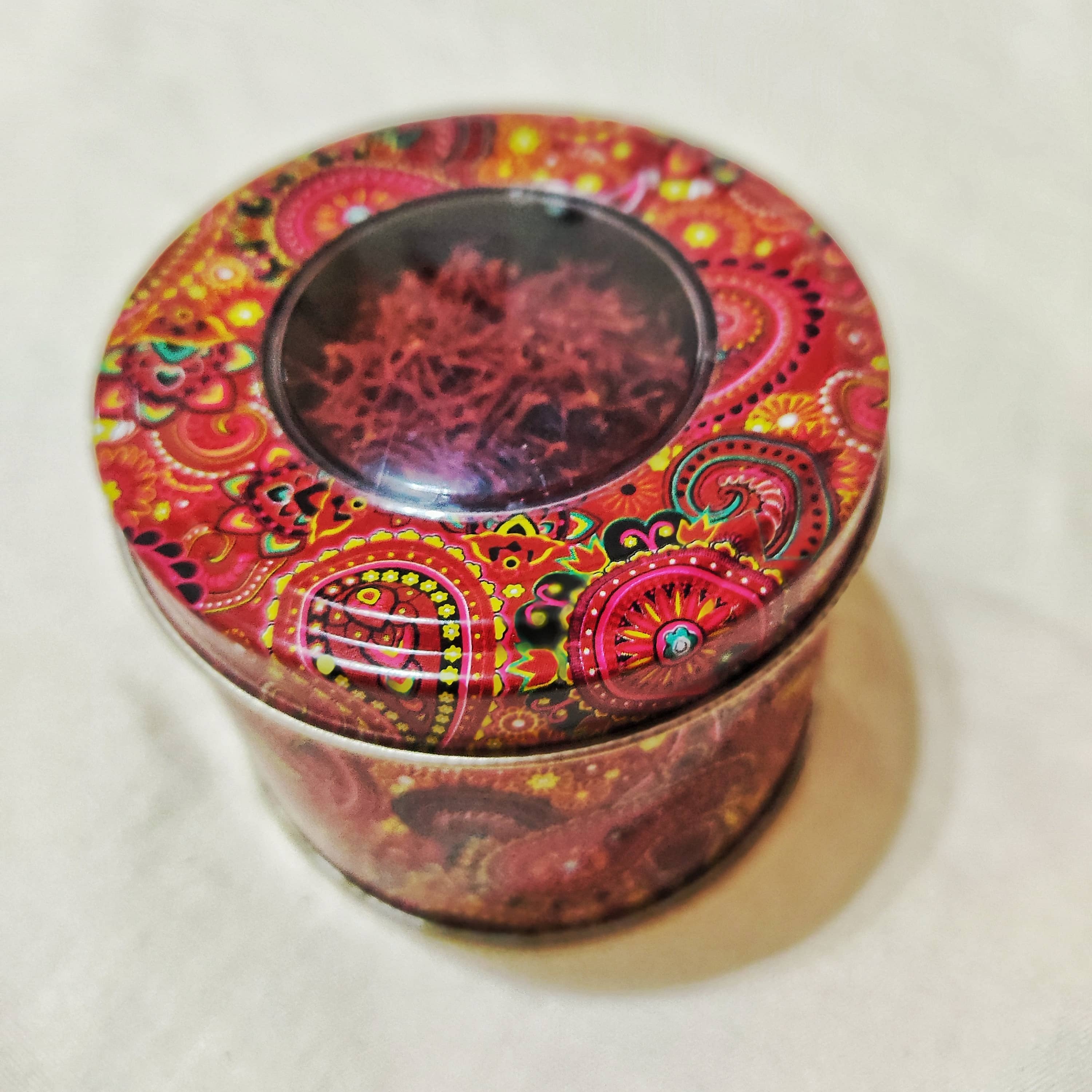 زعفران نگین خراسان با عطر و رنگ بی نظیر