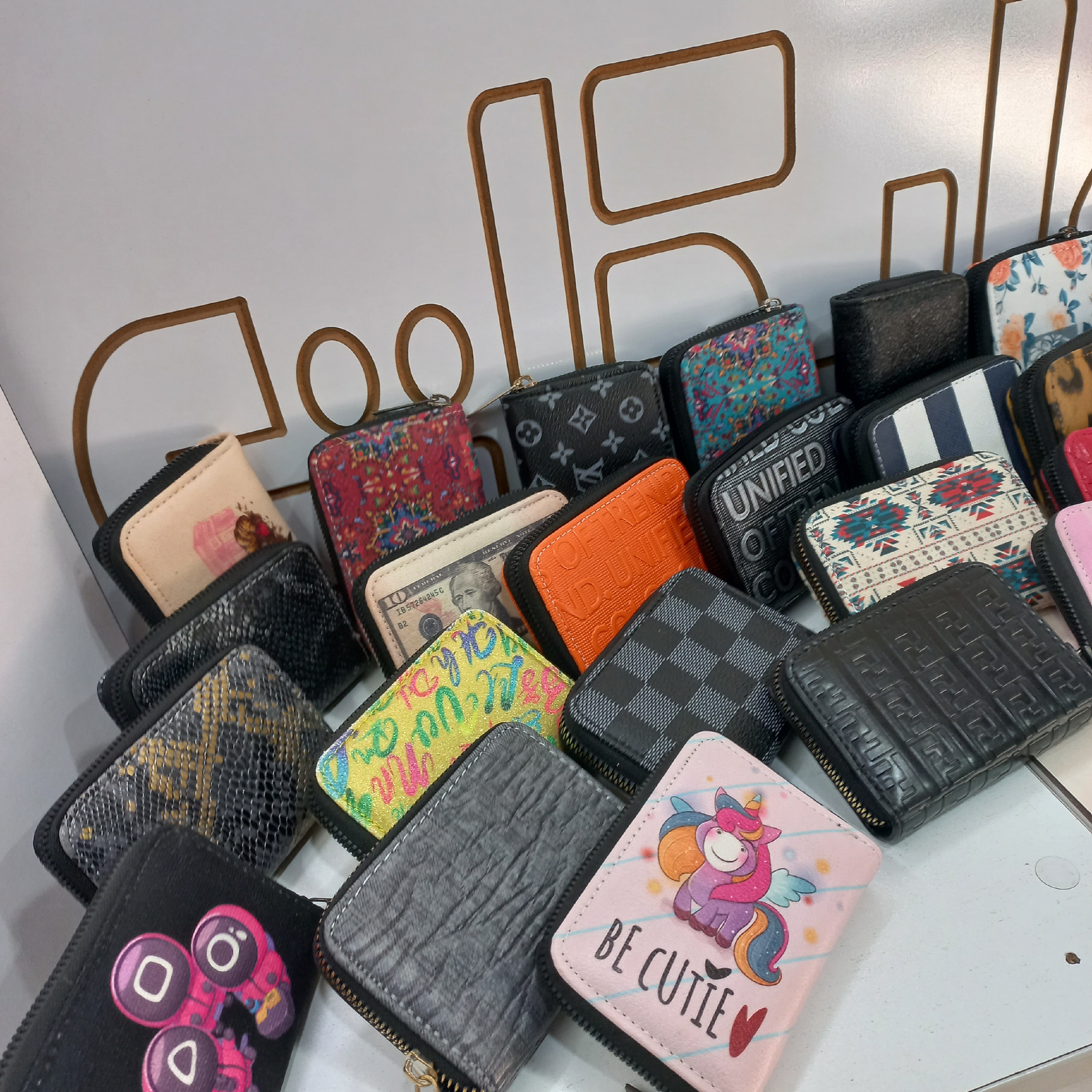 جاکارتی در طرح های زیبا و متنوع