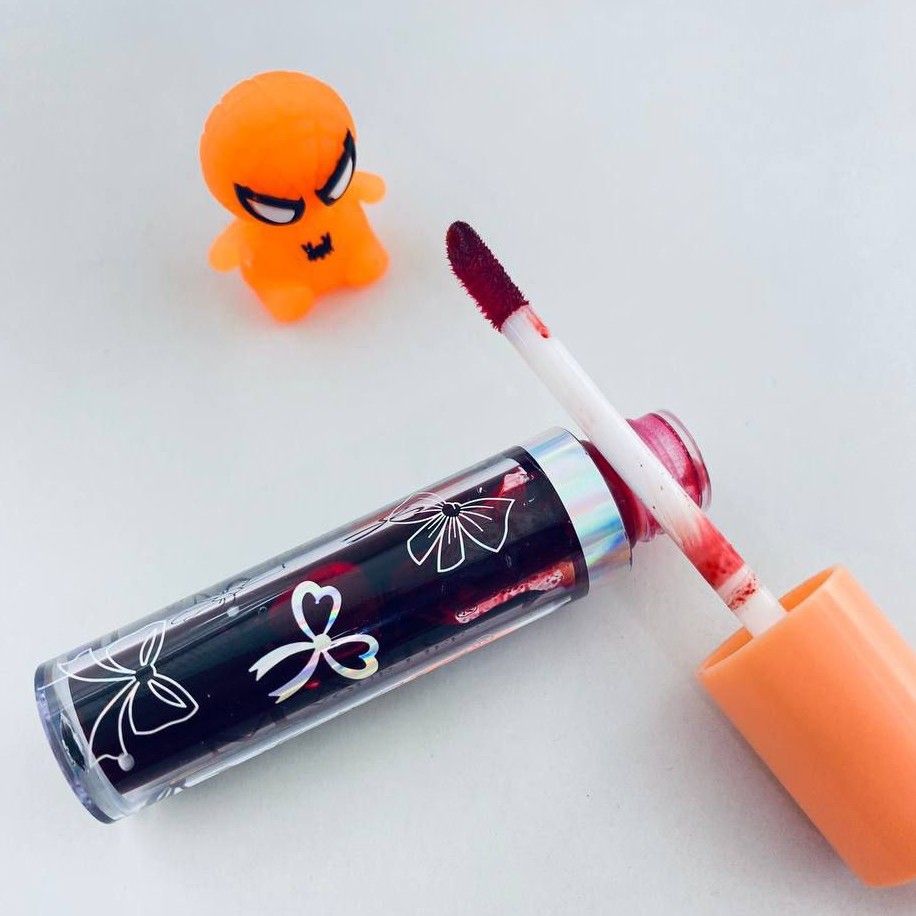 تینت لب مرد عنکبوتی