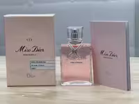 عطر ادکلن میس دیور رز اسنس هارد باکس