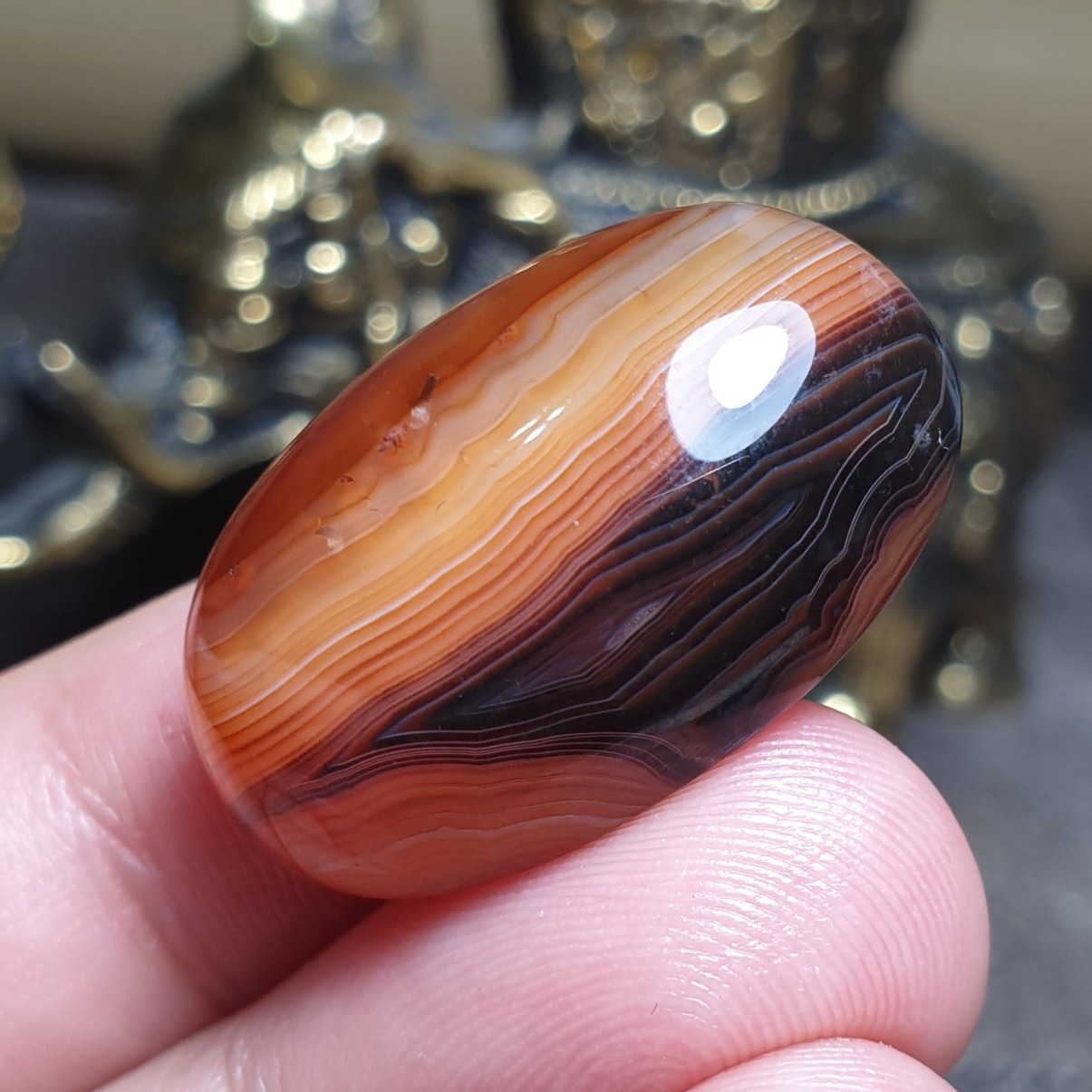 نگین درشت فوق العاده زیبای سنگ عقیق سلیمانی خوش رنگ خاص اصل معدنی
کد 24508
