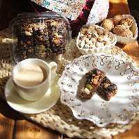 گرانولا بار 40 گرمی شکلاتی 9 عددی (پخت خانگی) 