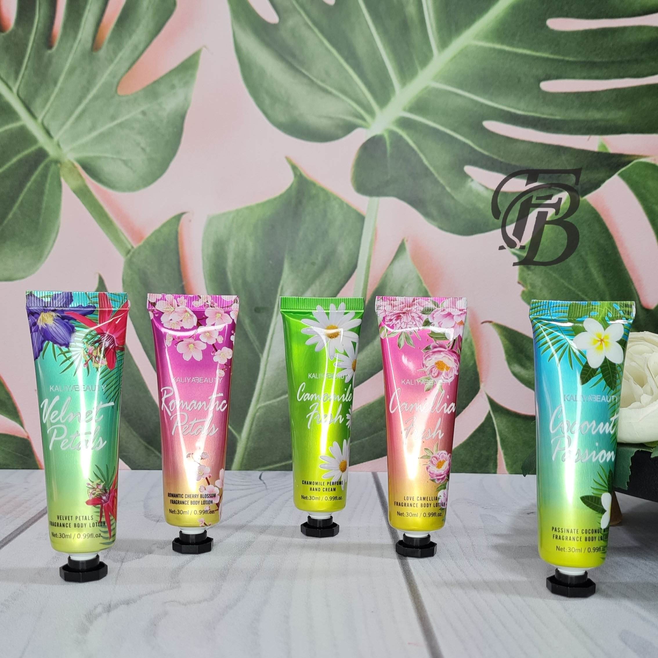 کرم دست فانتزی