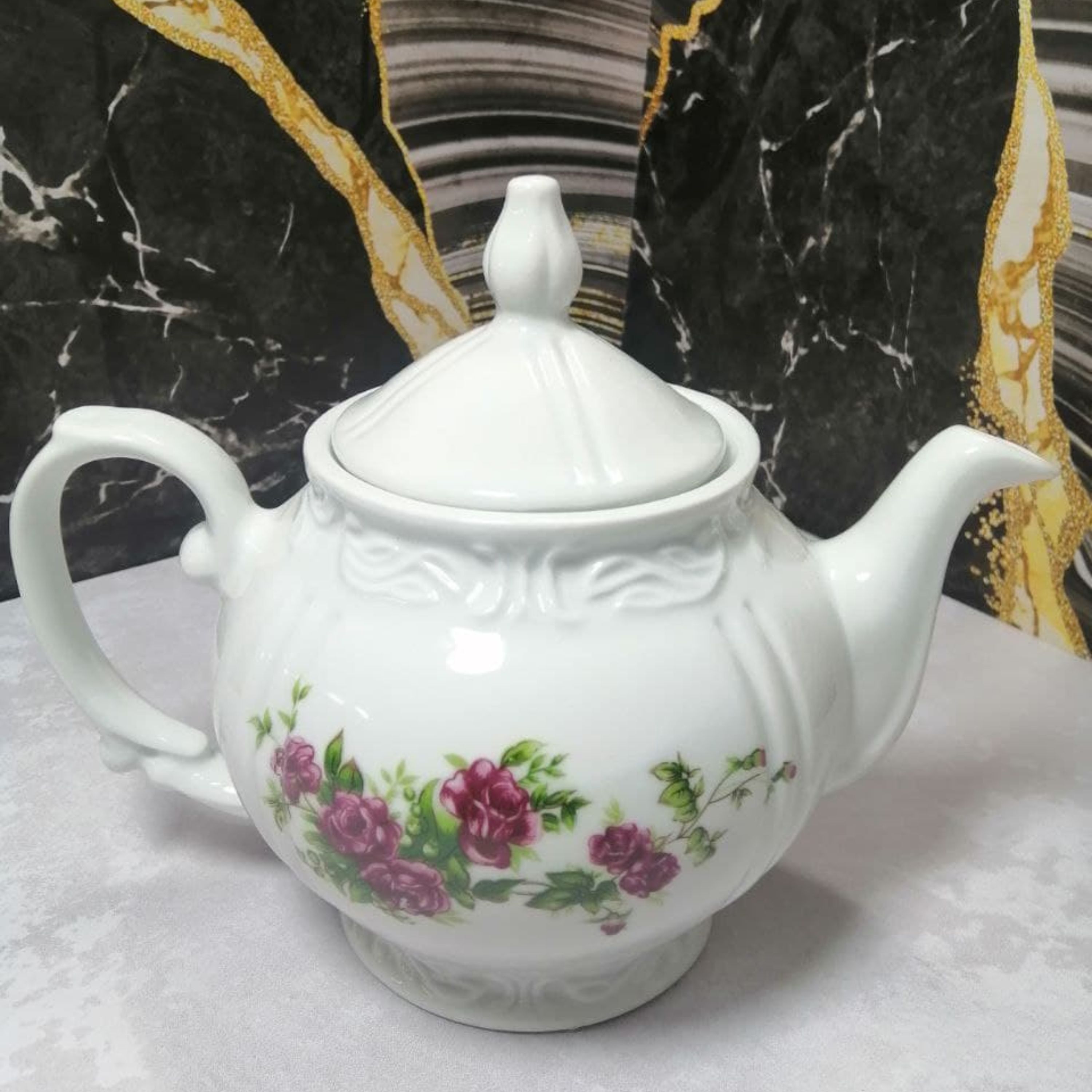 قوری گل سرخ سایز کوچک جنس چینی پذیرایی چای دمنوش تهیه شده از موادنو باکیفیت زیبا