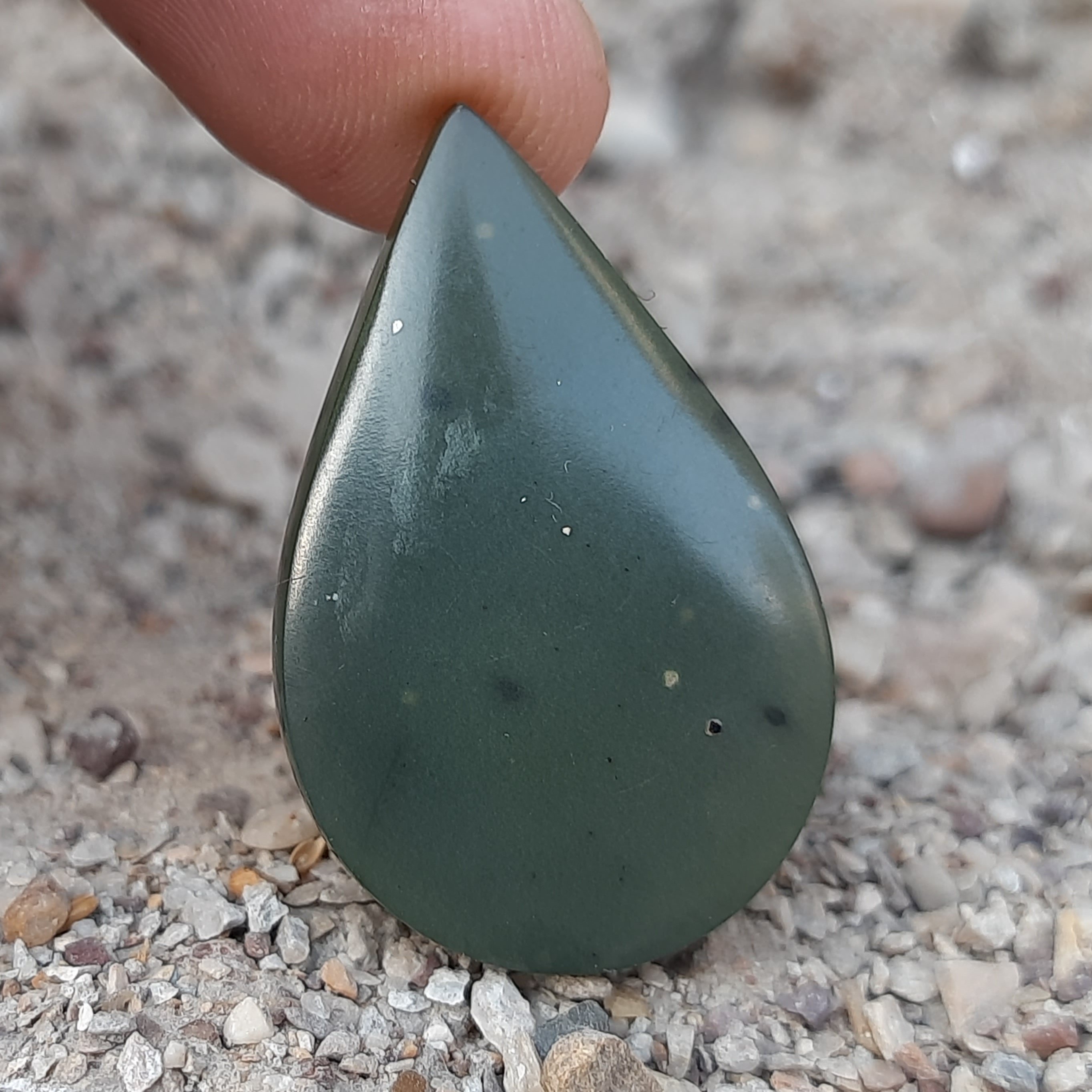 گردنی سنگ یشم طبیعی اشکی