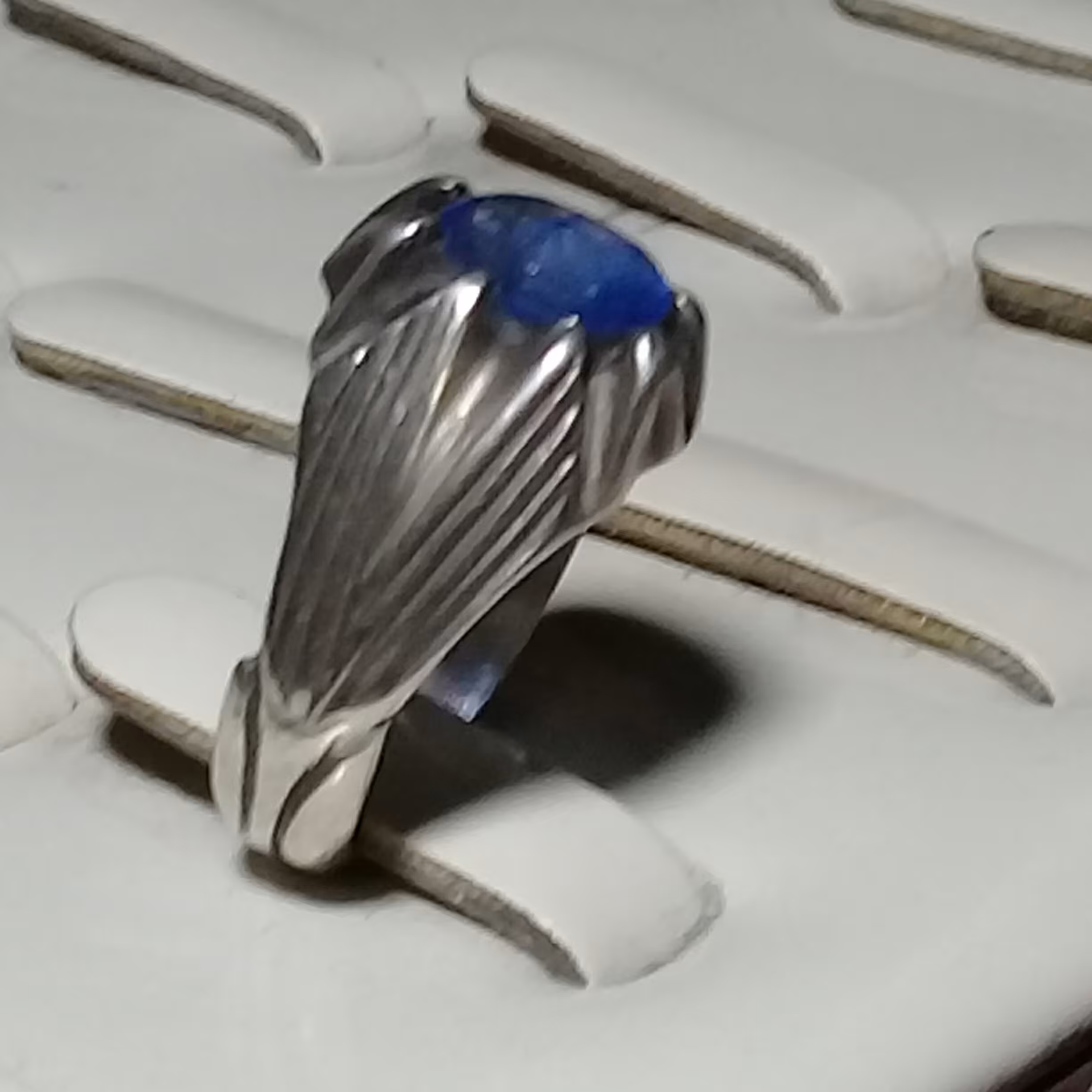 انگشتر  یاقوت آفریقایی معدنی 