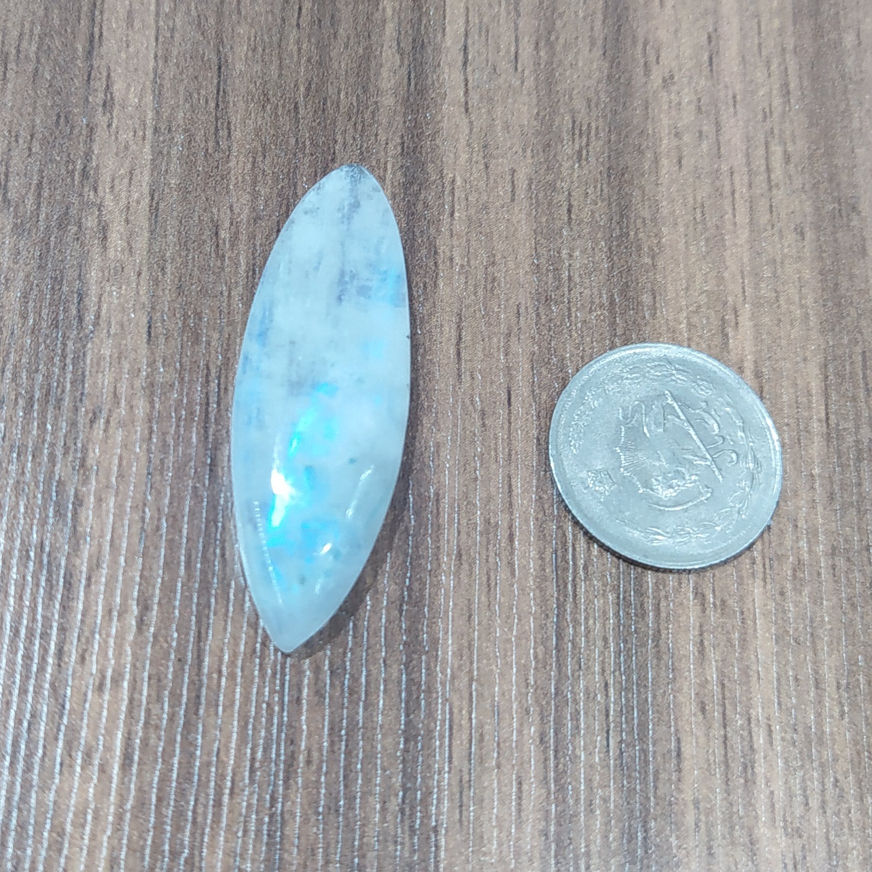 نگین لابرادوریت سفید معدنی کمیاب و خاص