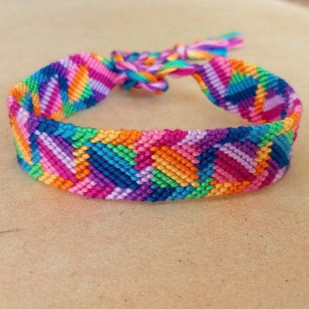 دستبند دوستی طرح هانا