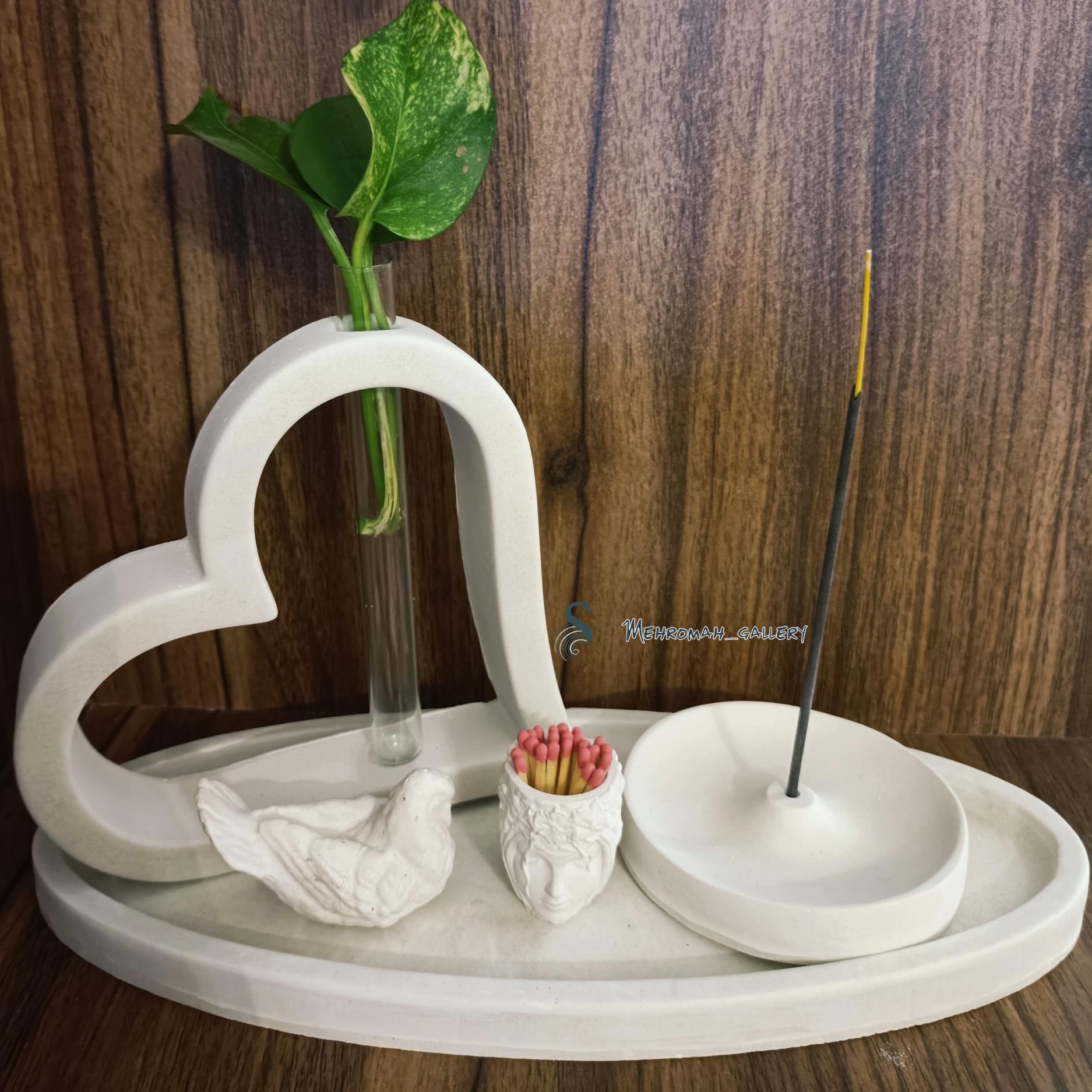 اکسسوری تزیینی پودرسنگی سفید