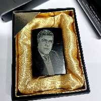 فندک زیپو با حکاکی چهره کادوی روز مرد یا روز پدر