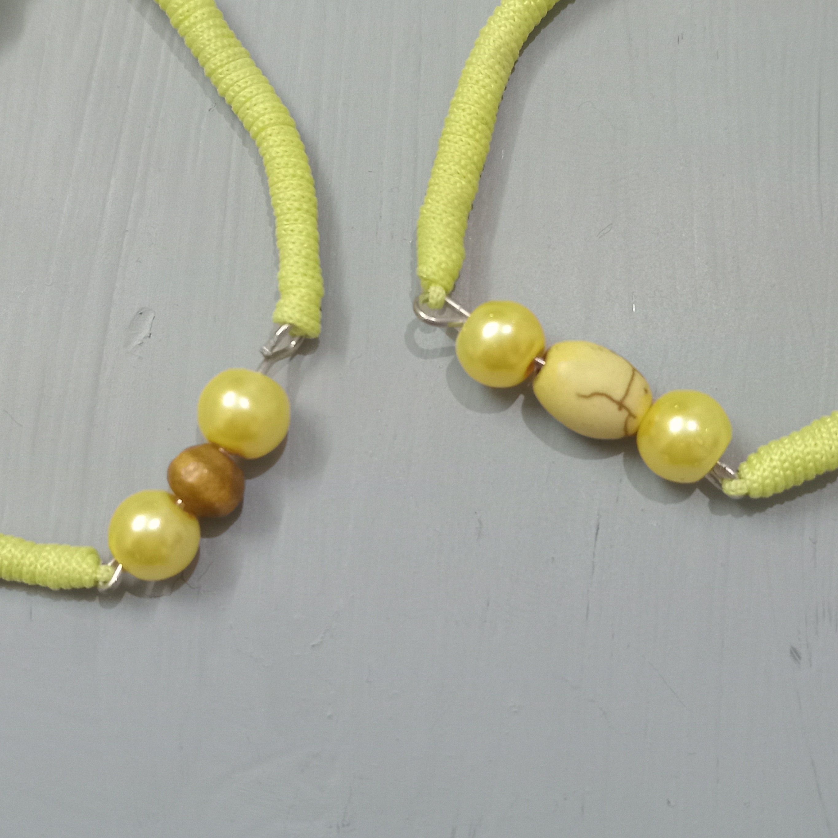 دست بند بافت مهره سبز