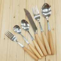 قاشق و چنگال دسته چوبی