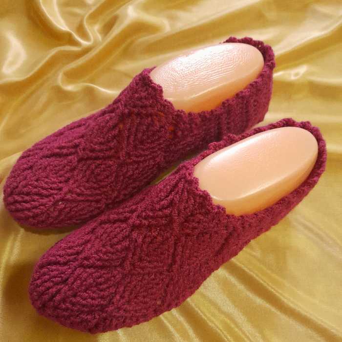 پاپوش برگی خیلی شیک وخاص کاموانوموتانرم ونسبتابافت کلفت رنگ زرشکی