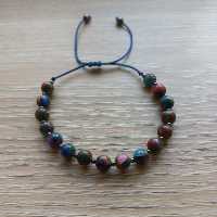 دستبند  سنگ جاسپر هفت رنگ با میانکار سنگ حدید