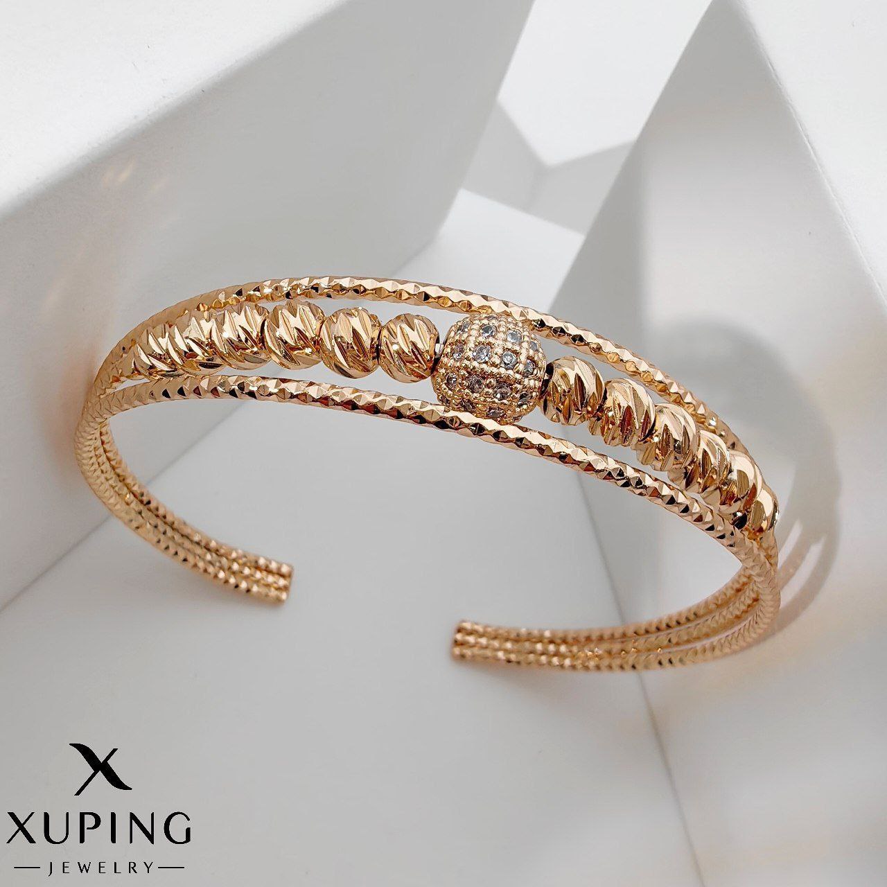 دستبند آلبرنادو النگویی فری سایز از برند معتبر ژوپینگ گالری وستا